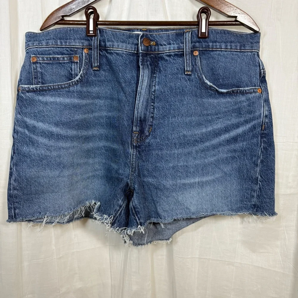 Madewell The Perfect Jean‎ Short Size 33 Medium Wash